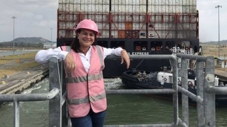 Espino de Marotta, the woman who is making history in the Panama Canal